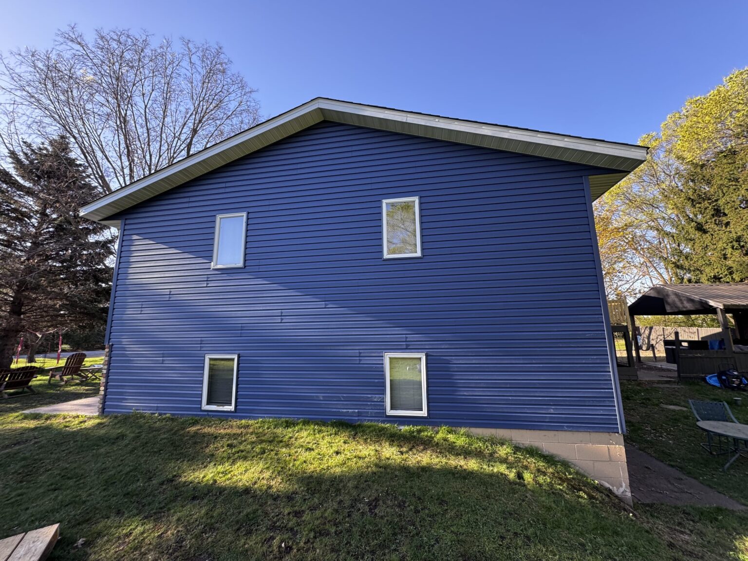 Jacobs Construction blue vinyl siding installation Ham Lake Minnesota residential home